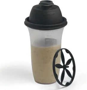 17oz Plastic Shaker Bottle for Protein Shakes, Smoothies & Drinks, Mixing Bottle for Sauces & Dressings