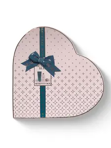 MOOCUTE Beauty Bliss Vanilla Almond Oil & Rose Rejuvenating Bath Set in Heart-Shaped Gift Box with Acrylic Copolymer Includes Shower Creme Hand & Body Lotion and Bath Fizzer