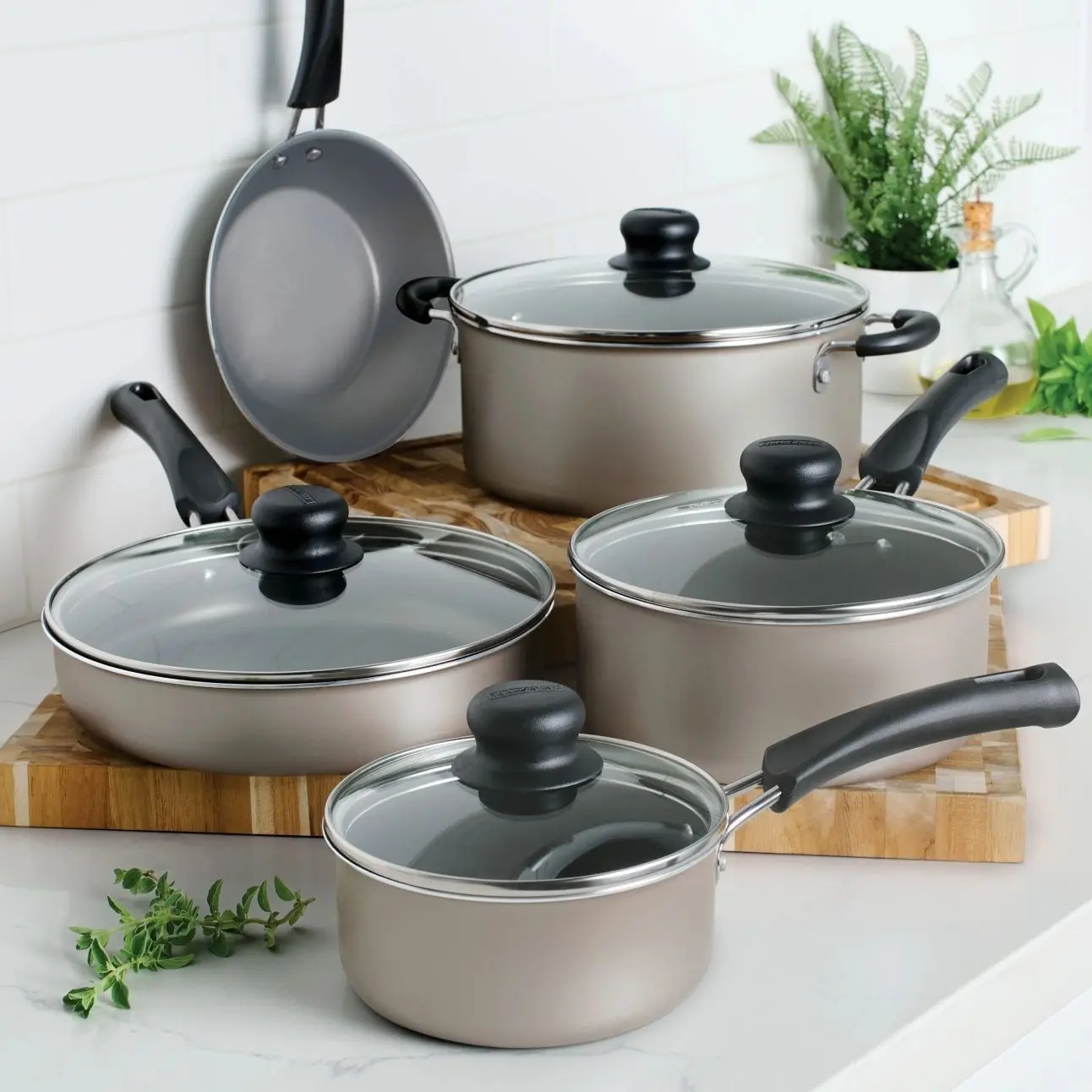 9-Piece Ceramic Cookware Set
