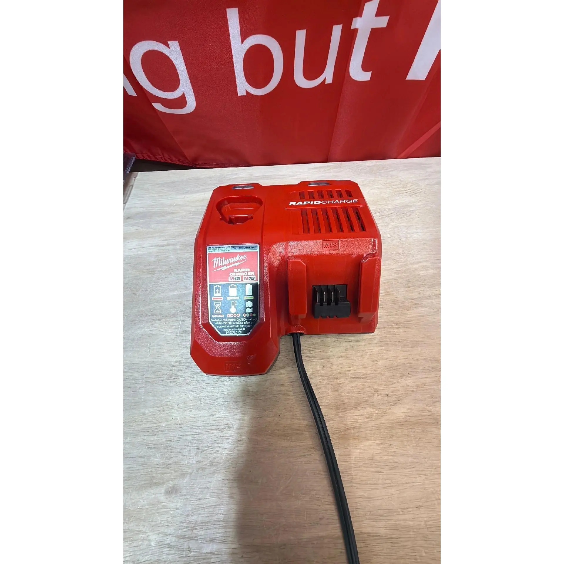 Milwaukee 48-59-1808 M12/M18 Multivoltage Battery Rapid Charger Unit, for Multivoltage Use