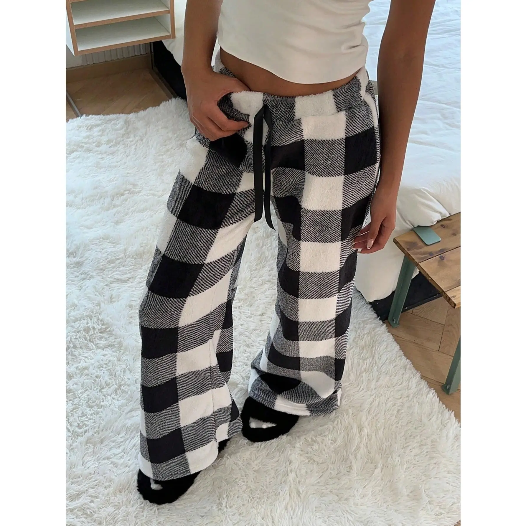 Thick Winter Sleep Pants - Plaid Print Flannel-Like Long Pajama Trousers with Elastic Waist (No-Slip), Black/White/Gray/Brown Checkered Lounge Pants for Cold Nights, Hand Washable Non-Stretch Fabric