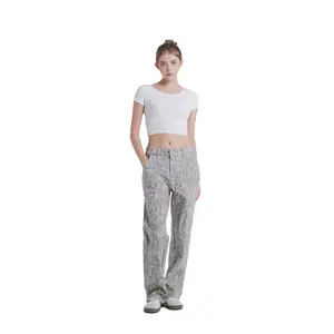 Women's Camouflage Cargo Pants - Stretch mid-low rise, loose straight leg fit, branch camouflage pattern, 4 pockets, suitable for all seasons, casual wear. We recommend ordering one size smaller.