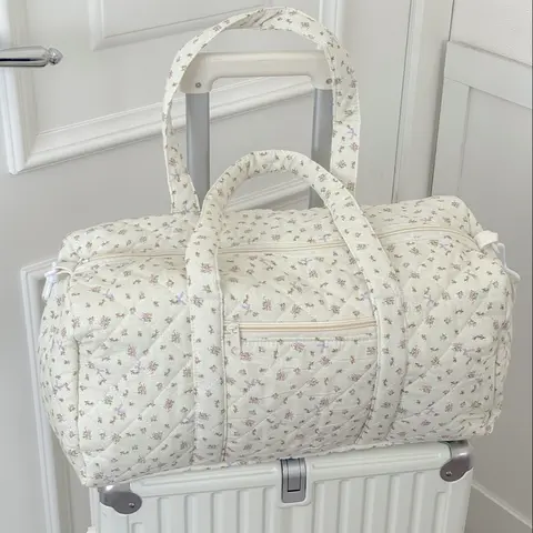 Small Floral Boston Bag, Travel Bag, Christmas Gift, Large-Capacity Multifunctional Travel Friendly Design Cute Mini Ruffle Handbag, Traveling Bag, Luggage, Travel Duffel, Travel Duffel Bags, Travel Essentials Bag