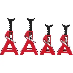 4pcs RC Car Scale Jack Stands, 1/10 RC Scale Toy Decoration Metal Jack Stand High Simulation 6 Ton 3 Ton Toy Cars Stands Rc Crawler Car Stands Model for D90 Axial Wraith SCX10
