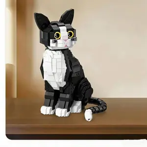 Gentleman Tailcoat Cat Building Block Toy, Cute Kitten Plaything, Interactive Pet Toy, Perfect Gift for Cats, Fun and Educational, Animals