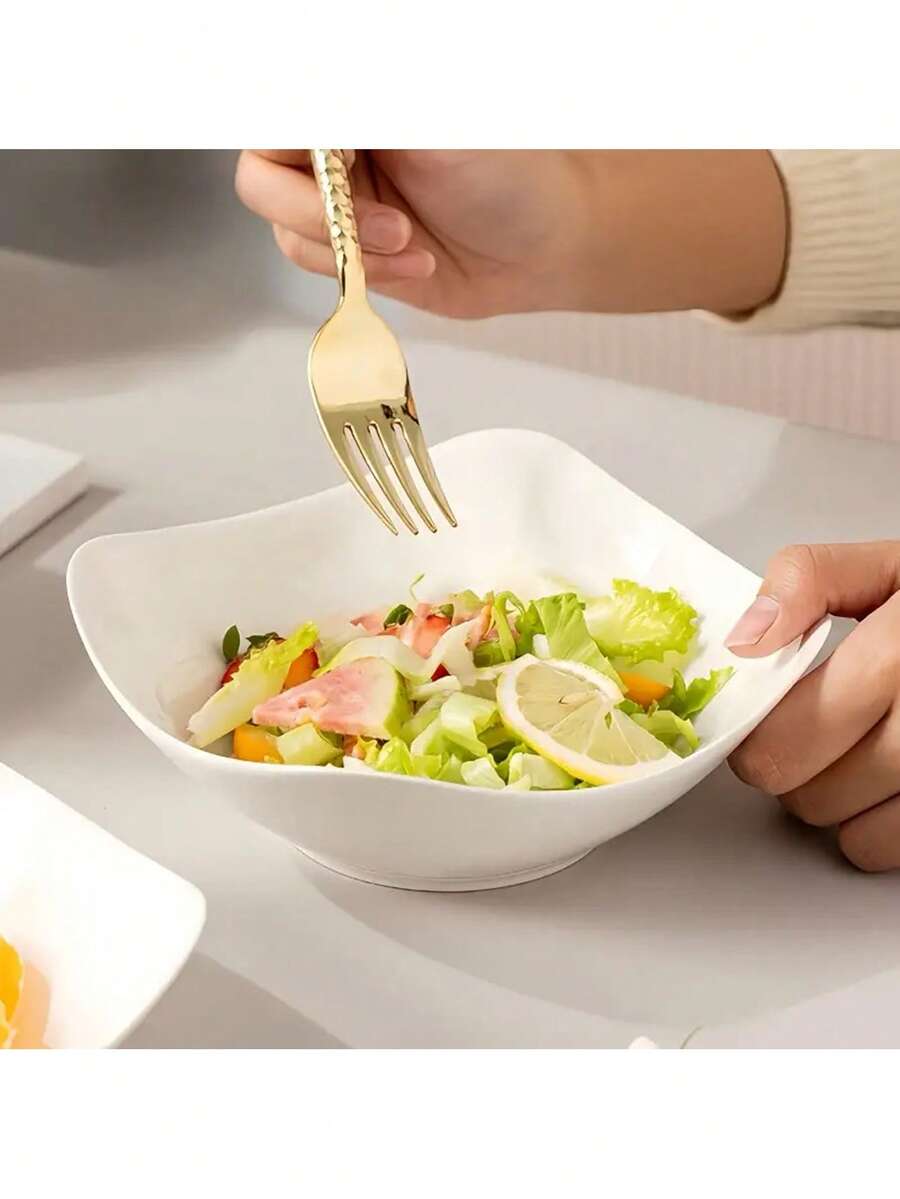 2-10 sets of reusable white salad bowls and plates, made of PP plastic, suitable for cold dishes, cooked food, desserts, and party food. Stackable for easy storage, ideal for family gatherings, hotels, microwave heating, and outdoor RV/camping picnic part