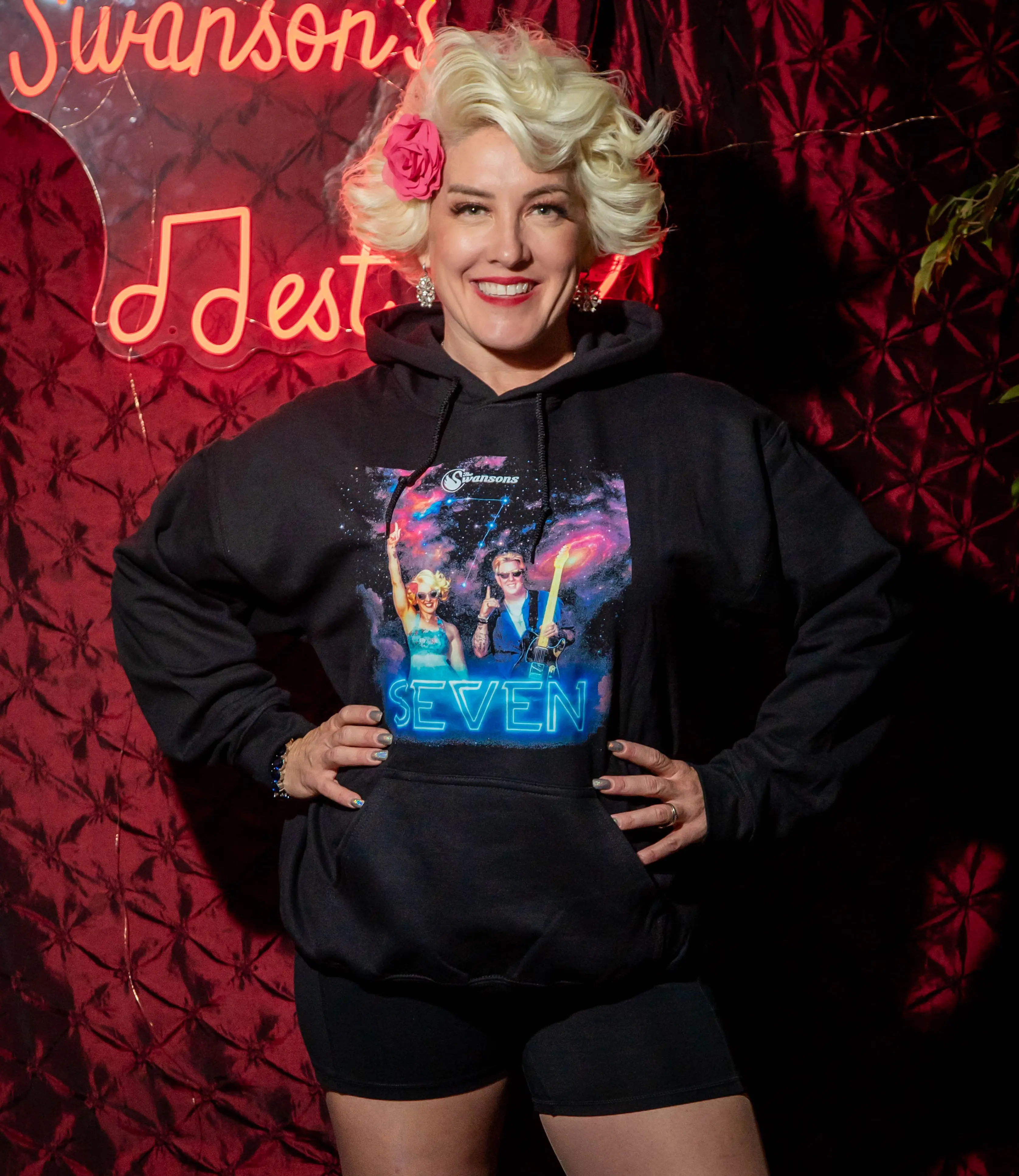 SEVEN Hoodie