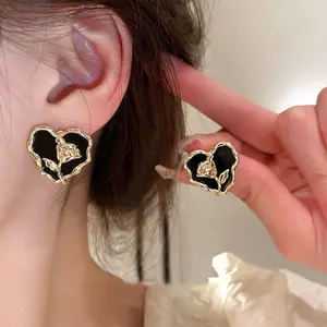 Korean Tulip & Retro Heart Earrings, Niche Aesthetic Design, Elegant Fashion Stud Earrings for Women