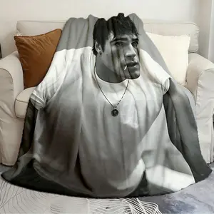 Unique Blanket Jacob Elordi Exquisite Figure Print Cozy Chic blanket Comfortable flannel blanket for home and travel Flannel Throw Blanket