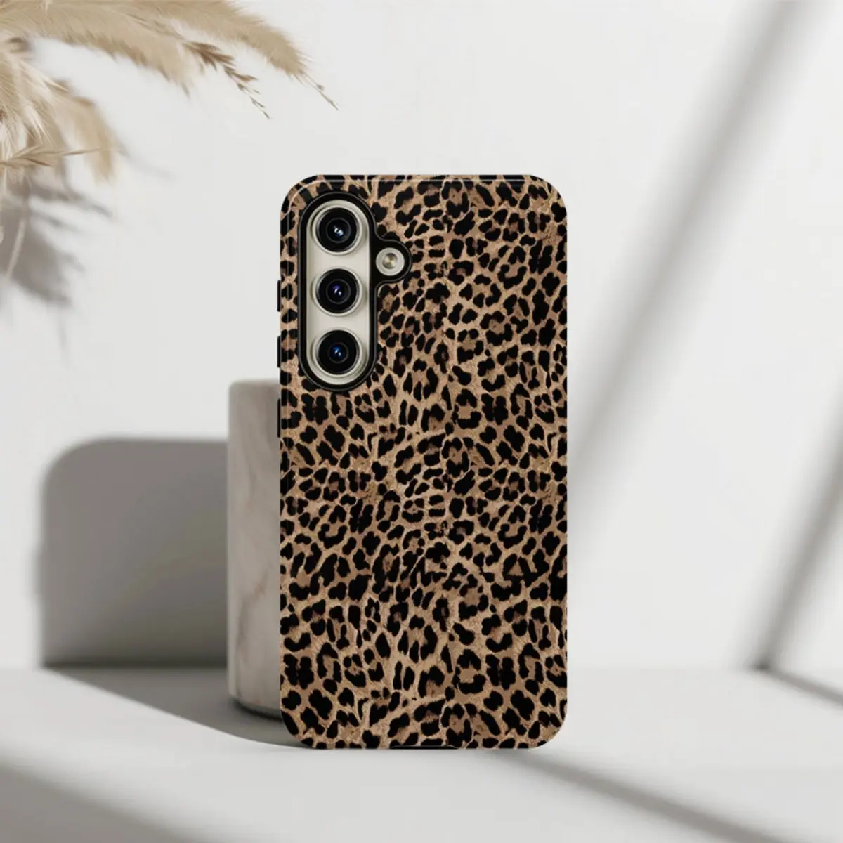 Phone Case: Leopard Print Pattern Aesthetic Fashionable Decoration Two-In-One Film Case, Tough, Dual Layered Case for Superior Protection, for Samsung Galaxy S26/S25/S24/S23/S22/S21/S21+/S21 Ultra, Plus, FE, Edge/S20 FE/A15/A16/A17/A26/A36/A56