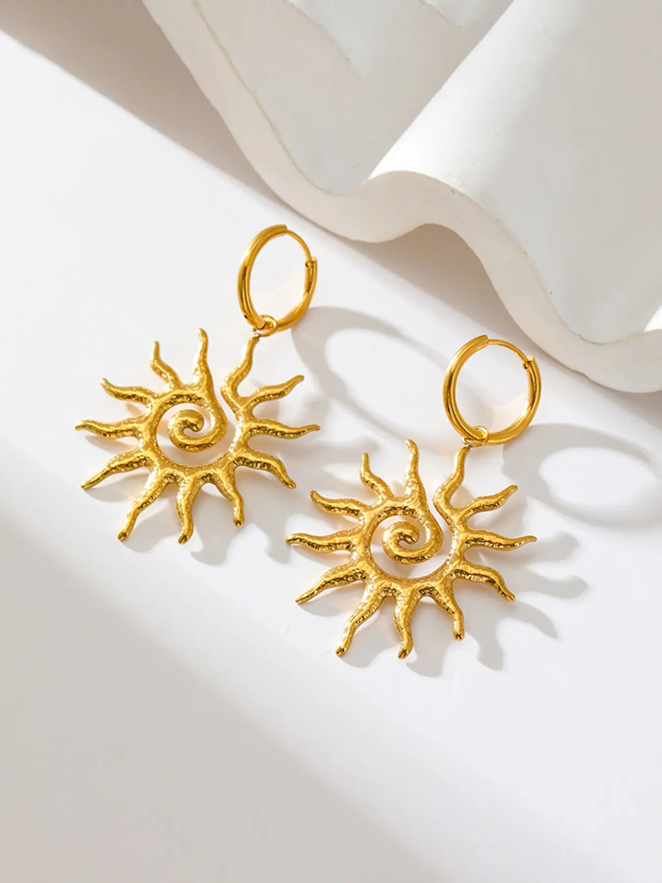 1Pair Stainless Steel Texture Sun Drop Dangle Earrings Statement Earrings Stylish Trendy Waterproof Hypoallergenic Earrings 18K PVD Plated Metal Jewelry for Women