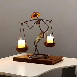 1PCS European Style Iron Candle Holder Ornament Creative Personality Cafe Steak Restaurant Table Decoration Small Decoration