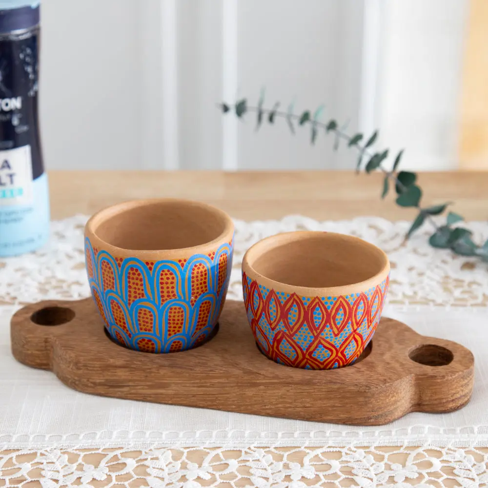Rustic Stylish Artisan-Made Mexican Pottery Style 3-Piece Clay & Wooden Entertaining Serving Set - Parota Tray, 5oz Mismatched Bowls, 1-of-a-Kind Prints, Hand Wash Only, Ideal for Housewarming Gatherings, Everyday Use
