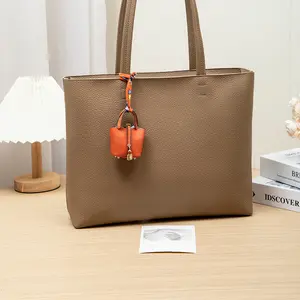 Mini Vegetable Basket Keychain, High-End Leather Car Keychain Pendant, Stylish Bag Charm & Key Holder for Men & Women(Orange)