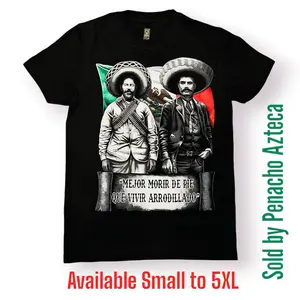 De pie Revolucionario Men's War T-Shirt - Black Short Sleeve Top with Graphic Design Featuring Two Figures in Traditional Attire - Menswear Stylish Cultural