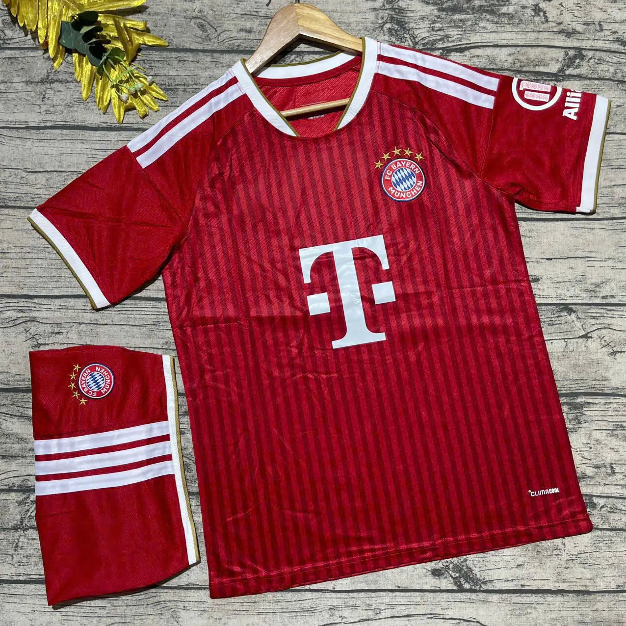 FC Bayern München 2026/27 Fan Version Home Soccer Kit Performance Jersey and Shorts Set