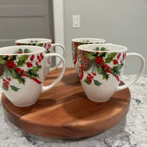 Tazas winter berry