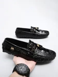 Men's Slip-on Loafers Are Suitable for Both Formal and Casual Occasions in All Seasons. They Are Also The Ideal Formal Shoes for Business People.