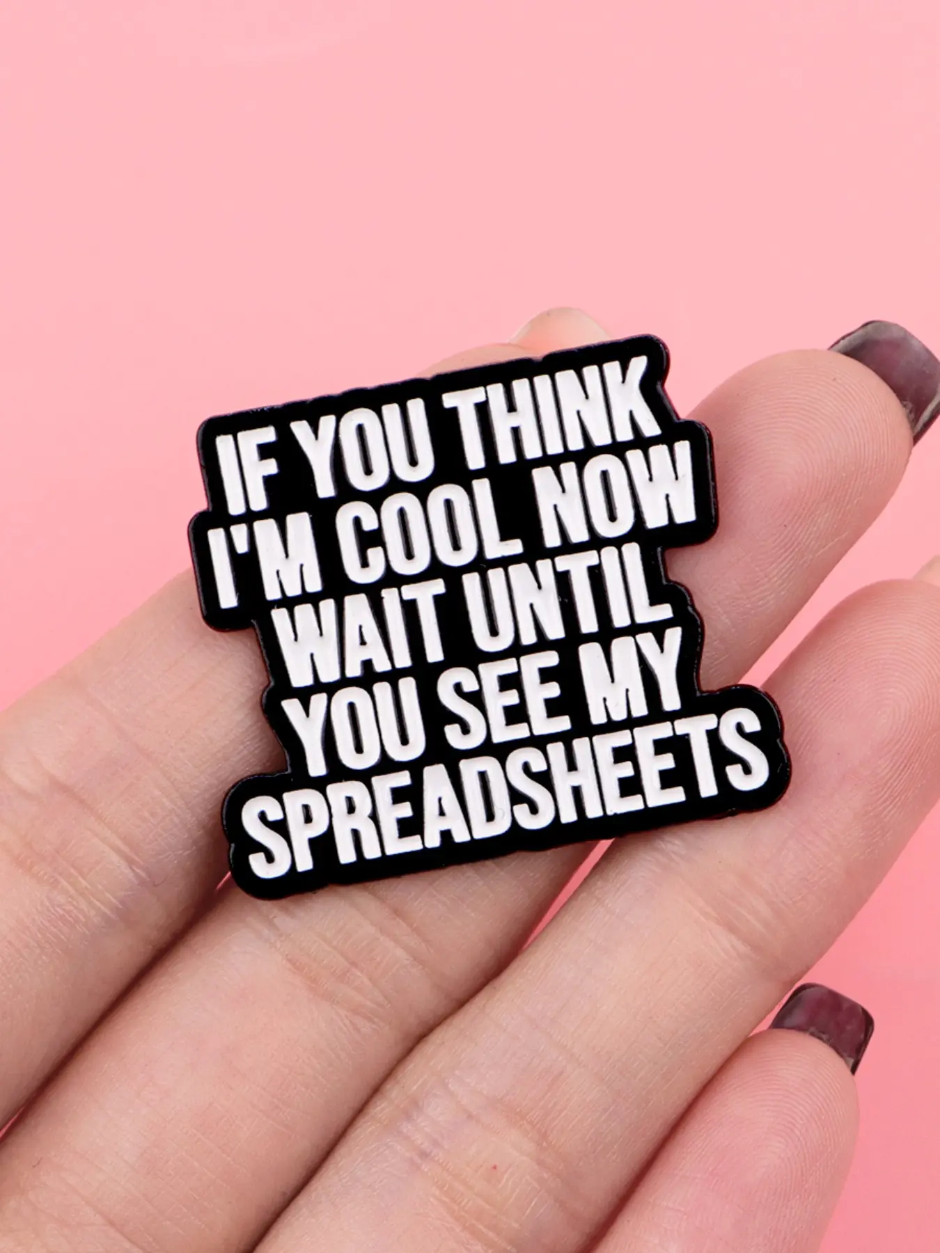 Funny Personalized Quote Enamel Brooch Pin Clip, Stylish Bag Accessory Clip in Durable Zinc Alloy, Perfect for Backpacks Sweaters and Hats