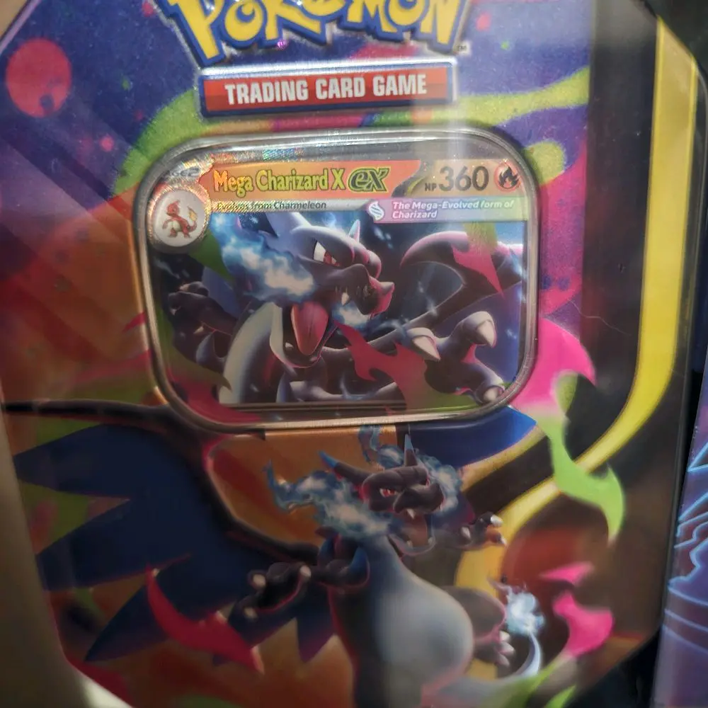 Charizard Mega tin