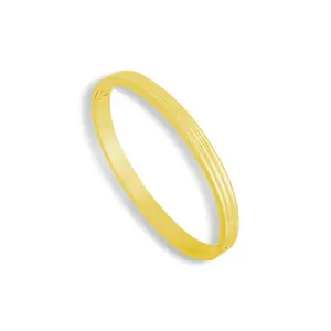 EVRY JEWELS Gold or Silver Plated Women's Effortless Bangle Bracelet