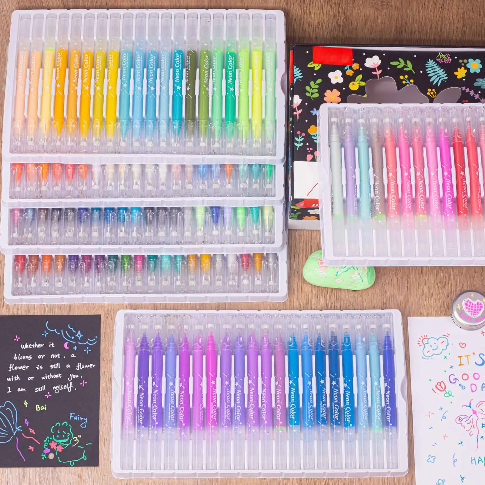 120Pcs(90 pcs acrylic pen+30 pcs glitter pen)