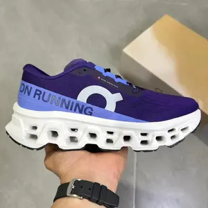Minimalist Sporty Sneakers - Comfortable Walking Shoes for Travel and Daily Life