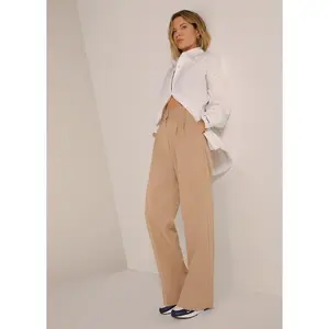 THE PETITE FAVORITE PANT