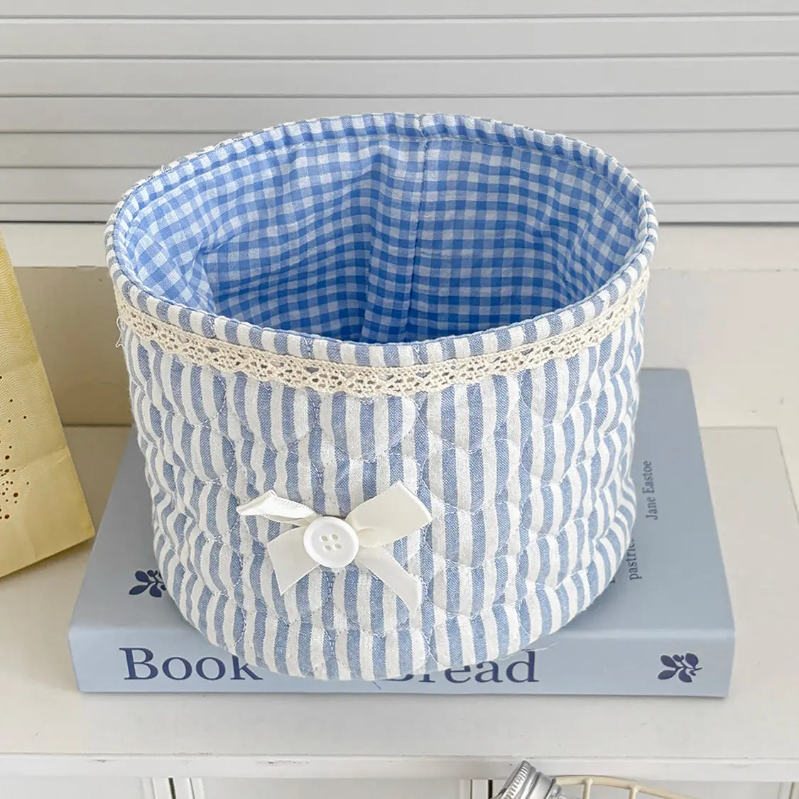 Sweetheart Lace Cylindrical Storage Basket - [Blue Stripes]