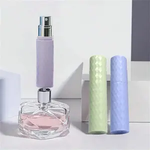 Portable Travel Perfume Bottle, 1 Count Refillable Empty Perfume Bottle, Press Sub Packaged Spray Bottle, Perfume Dispenser, Makeup Tools for Women & Girls