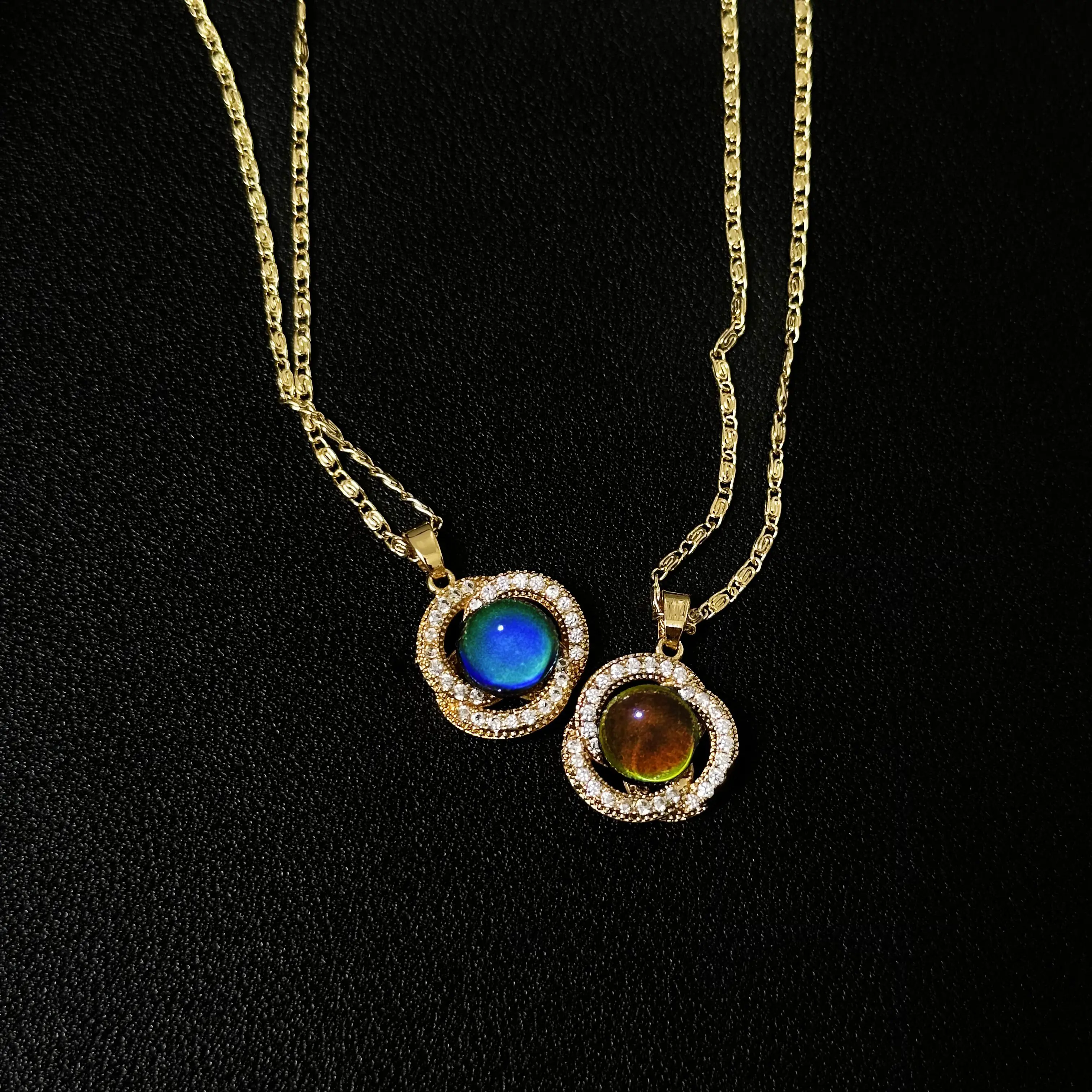 Color Changing Planet Necklace – 14K Gold Plated Pendant, Temperature Sensitive Jewelry for Women – necklace drop,High-Quality Fashion Accessory