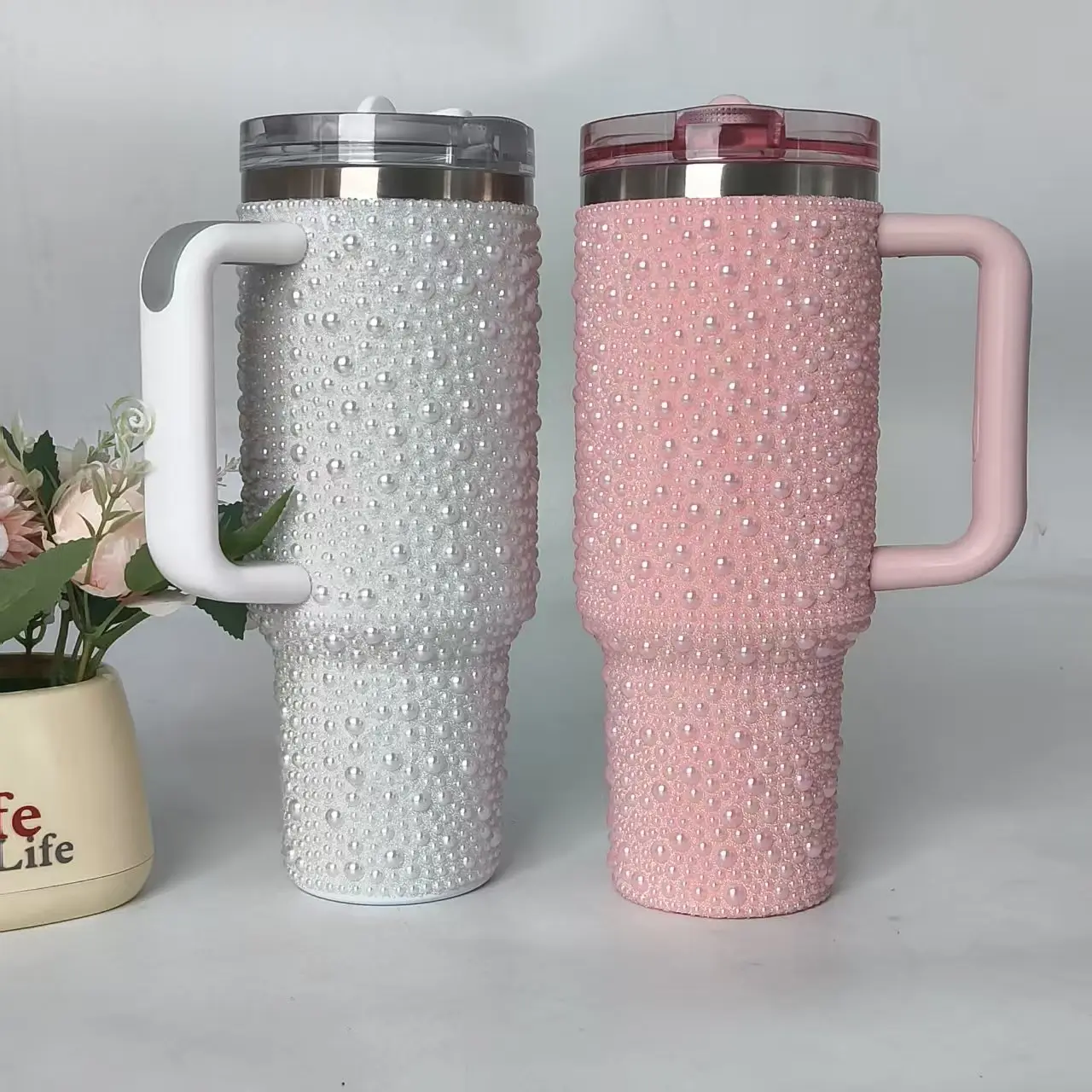 40oz 304 Stainless Steel Vacuum Flask - Insulated Water Bottle, Leakproof Vacuum Insulated Tumbler, Stylish Pearl-Embellished Portable Mug for Car, Kitchenware, Insulated Water Bottles, Leakproof Vacuum Flask