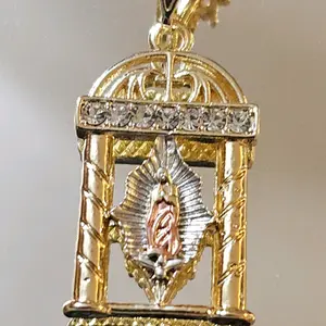 Cuban Twist 4mm 24-inch Diamond Cut Style Gold Laminated Chain with Tricolor Virgen of Guadalupe Pendant for Men and Women not water resistant