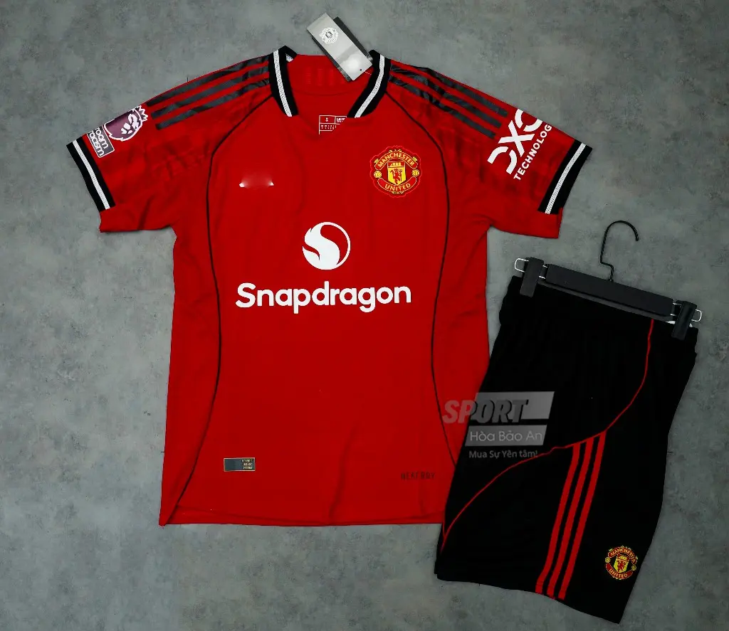 Manchester United 24/25 Home Jersey Kit Set - Men's Snapdragon Soccer Jersey and Shorts Full Set