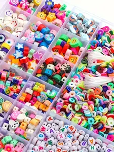 2000pcs Bracelet Making Kit, Friendship Clay Beads Jewelry Set, Charm Bracelet DIY Kit with Letter Beads, Birthday Gift
