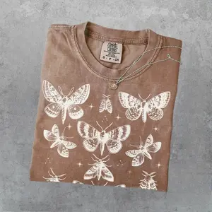 Comfort Colors Butterfly 90s Vintage Style Tshirt, Retro Y2k Gardening Tshirt, Butterfly Lovers Tee, Cute Butterfly Tee, Mom T-shirt