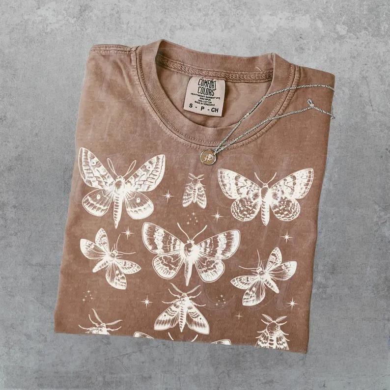Comfort Colors Butterfly 90s Vintage Style Tshirt, Retro Y2k Gardening Tshirt, Butterfly Lovers Tee, Cute Butterfly Tee, Mom T-shirt