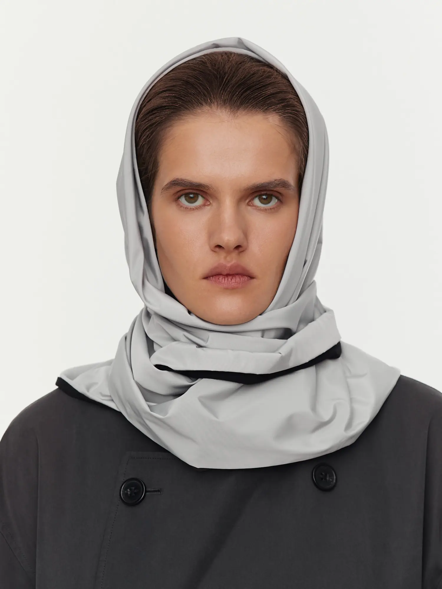 Waterproof Triangle Headscarf in Silver