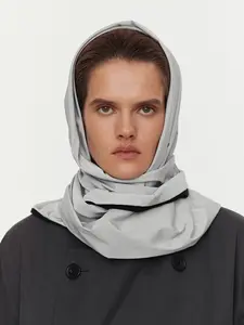 Waterproof Triangle Headscarf in Silver