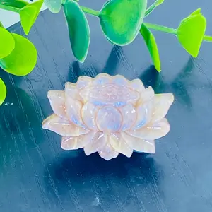 1pc Moonlight Crystal Lotus Carved Stone Ornament, Artistic Floral Design, Perfect for Home Decor, Craftsmanship & Relaxation, Crystal Carvings