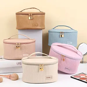 Large capacity cosmetic bag, 2025 new design, PU leather, women's handbag, travel portable makeup organizer bag (suitable for export).
