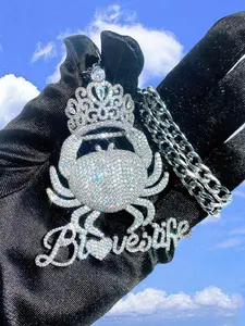 Crab Design Pendant Necklace with Crown & Letter, Sparkle Synthetic Zircon Animal Crab Pendant Necklace, Fashion Jewelry Accessories for Men & Women