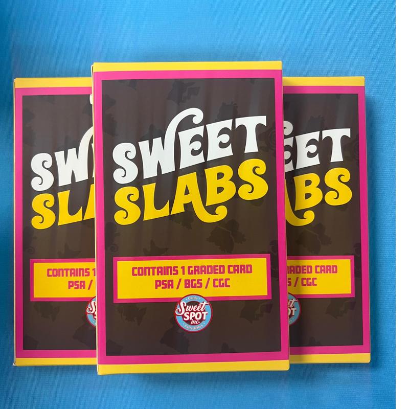 Sweet Slabs Lite Multisport Bag (1) Graded or Encased #'D Hit (1) Hobby Pack