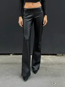 Women's PU Leather Pants Slim Fit Low Waist Plain Design, Casual Street Style Micro Flare Long Pant for Spring & Fall, Casual Streetwear Pants