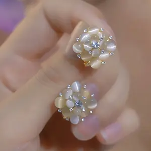 LisiZen Spring Summer Fresh Hydrangea Earrings Same Style Fashion Versatile Light Luxury Unique Ear Accessories DZEH5190