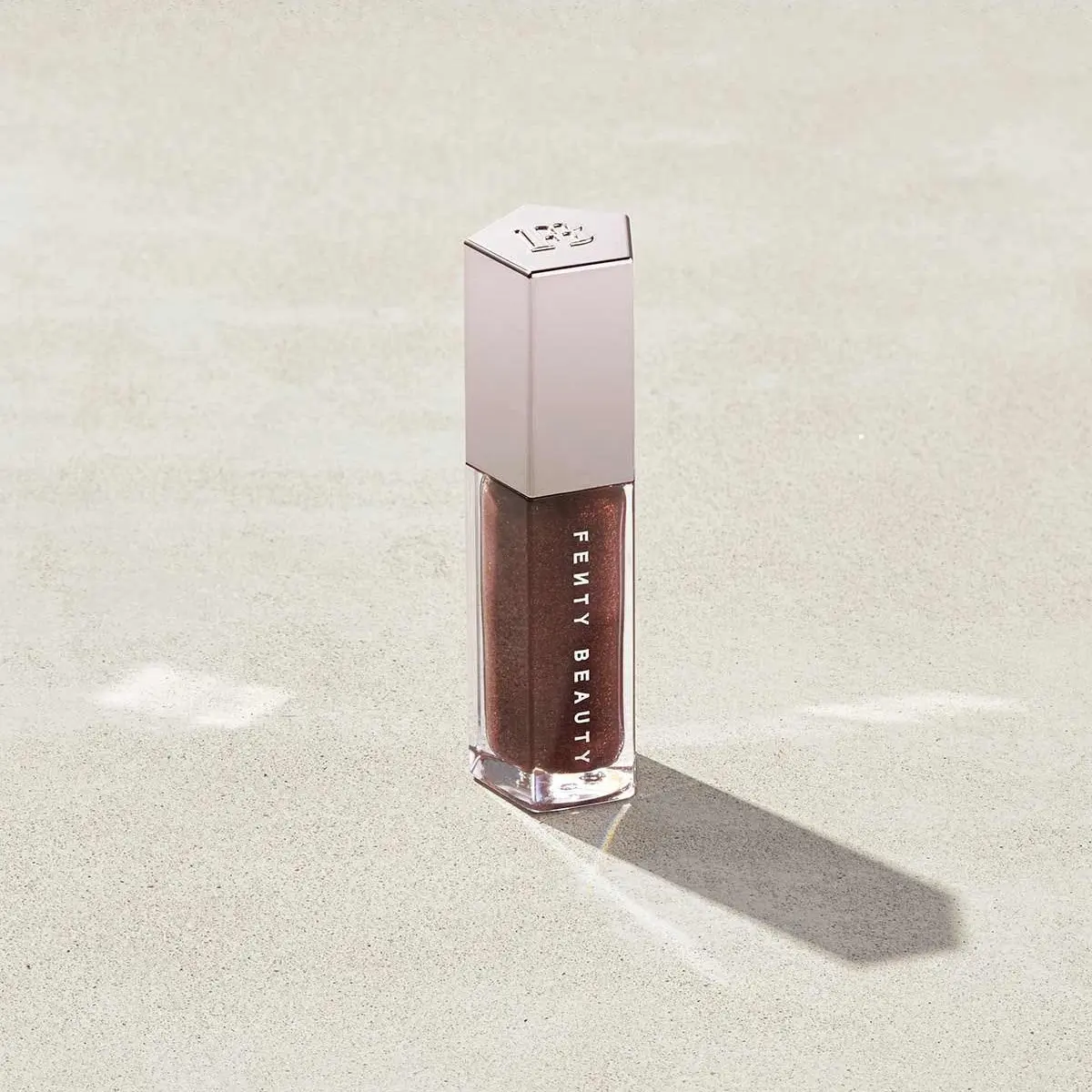 Fenty Beauty Gloss Bomb Universal Lip Luminizer — Hot Chocolit Fenty Beauty Gloss Bomb Universal Lip Luminizer — Hot Chocolit
