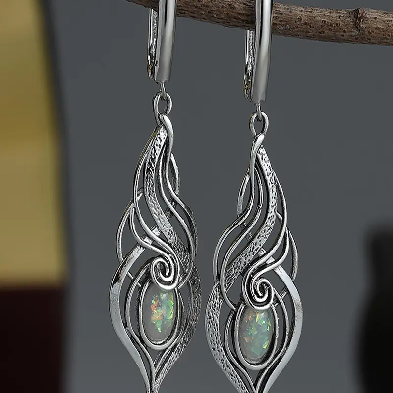 Vintage Style Craftsman Carved Hollow out Design Dangle Earrings (1 Pair), Fashion Jewelry, Trendy Jewellery Accessories for Party, Daily Clothing Decor, Trendy & Exquisite Jewelry for Birthday Gift, Jewelry Gifts, Dangling Earrings, Dangly Earrings