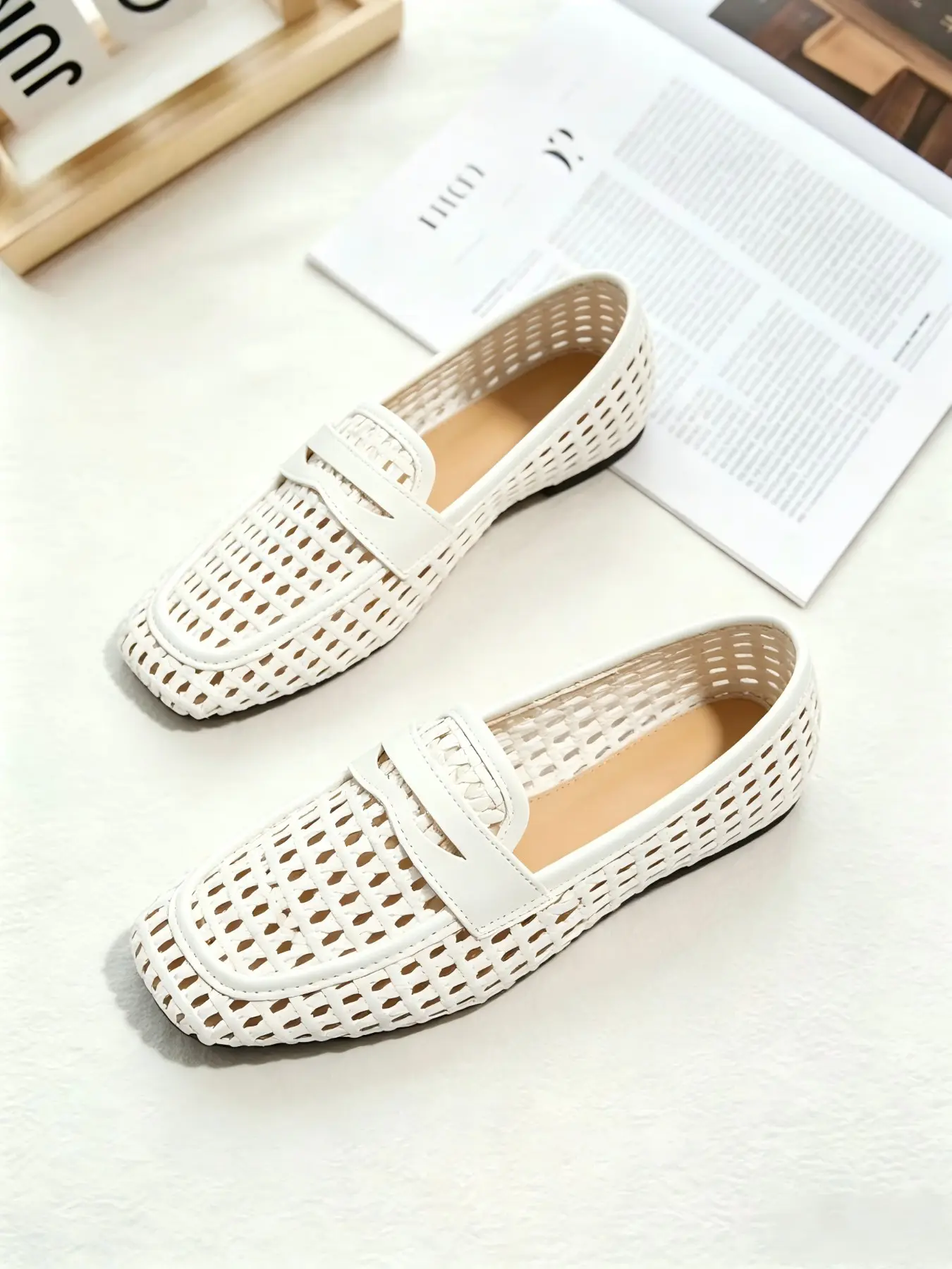 Women's Slip-On Shoes, Comfortable Fit, Vintage Style, Breathable Woven Material, Square Toe Open-Toe Design, Versatile for Commuting