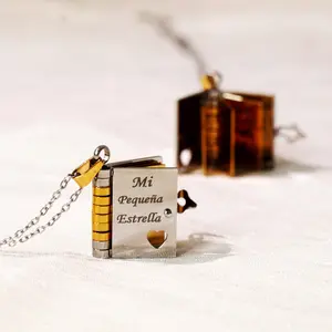 [Spanish and English Available] My Little Star Book Necklace for Daughter/Couple, Openable Page-Flipping Book Locket Two-Tone Necklace, Meaningful Jewelry Gift for Daughter and Loved Ones, Suitable for Birthdays, Graduation, Special Occasions