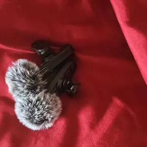 Wireless Microphone, Professional Lapel Mic for iPhone and Android, Wireless Microphone for Video Recording, Teaching, Interviews and Podcasts